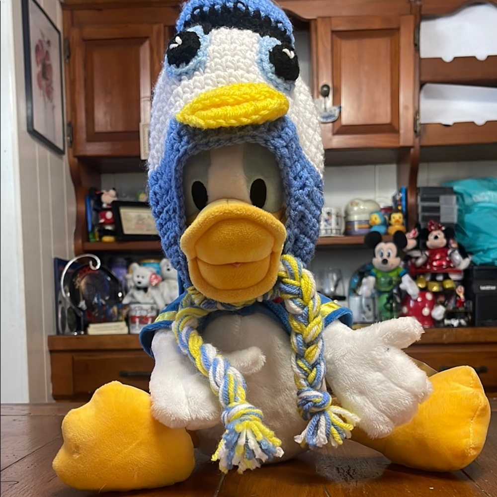 Disney Donald Duck Plush plus Toddler Hand Knit Hat
